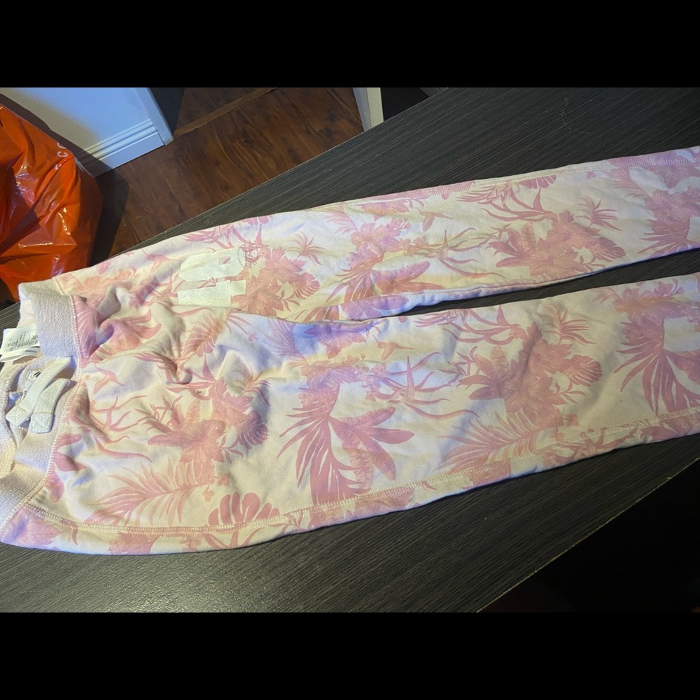 LOGG sweats girls size 8/10